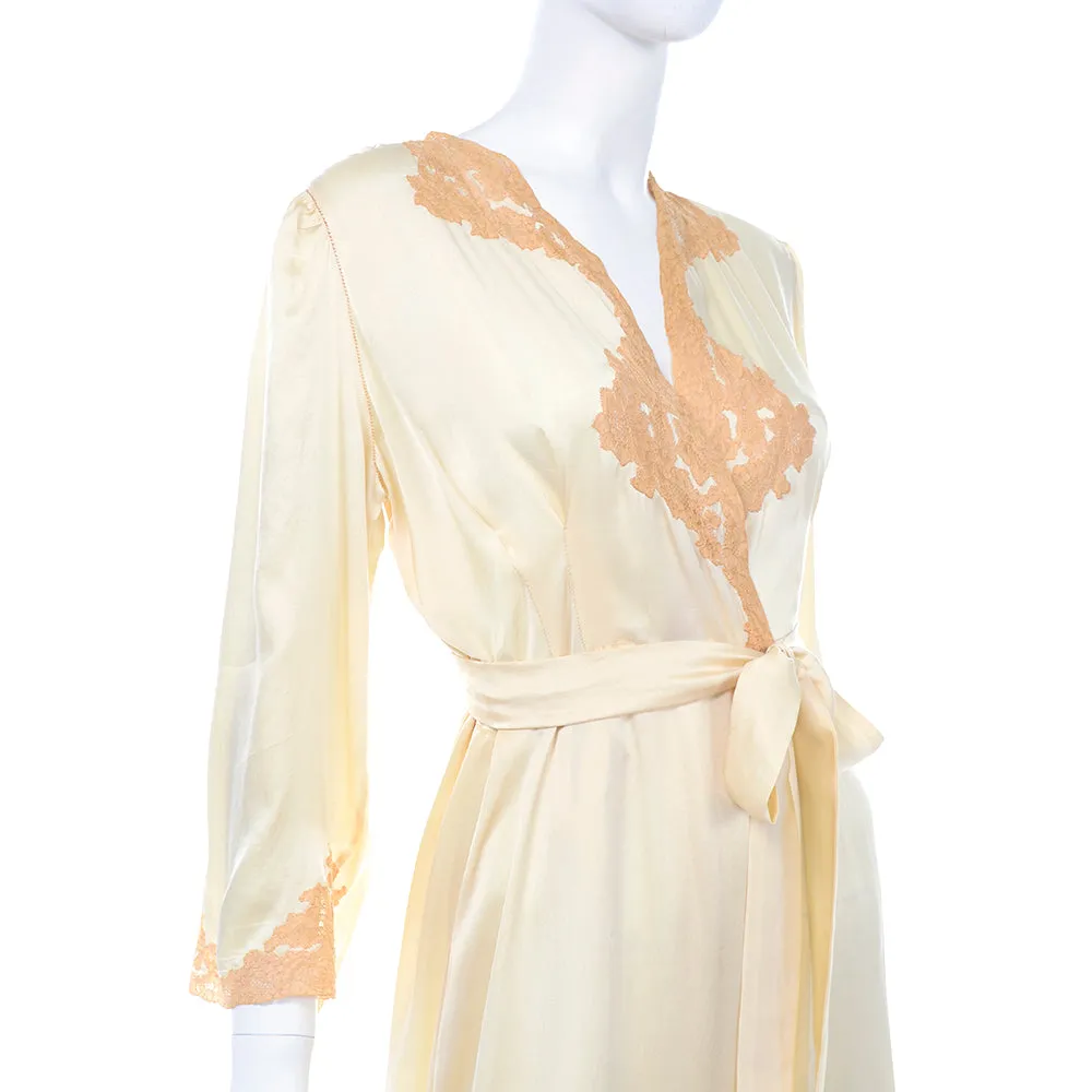 1930s Champagne Silk Vintage Robe w/ Peach Lace