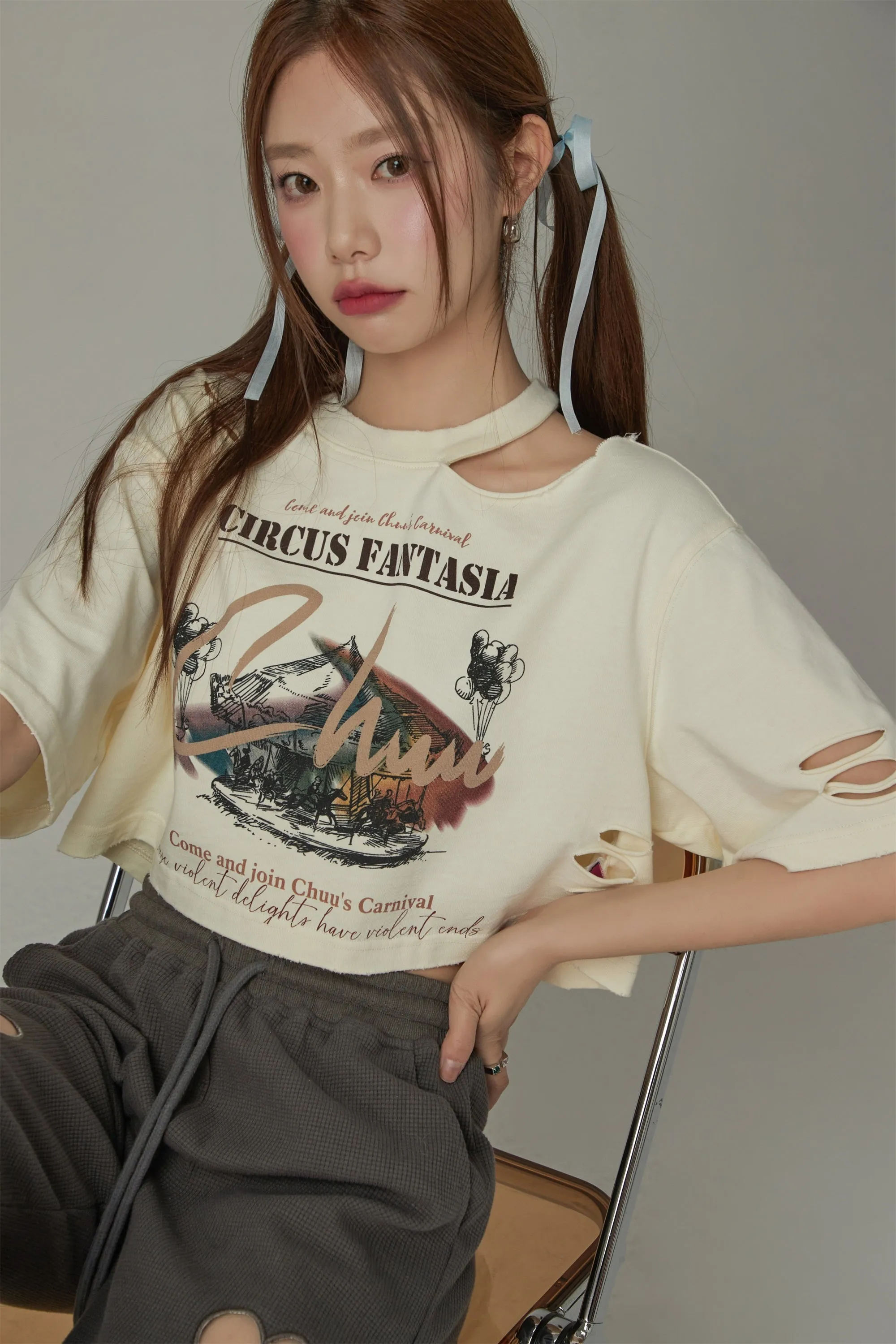 Chuu Carnival Slit Cropped T-Shirt