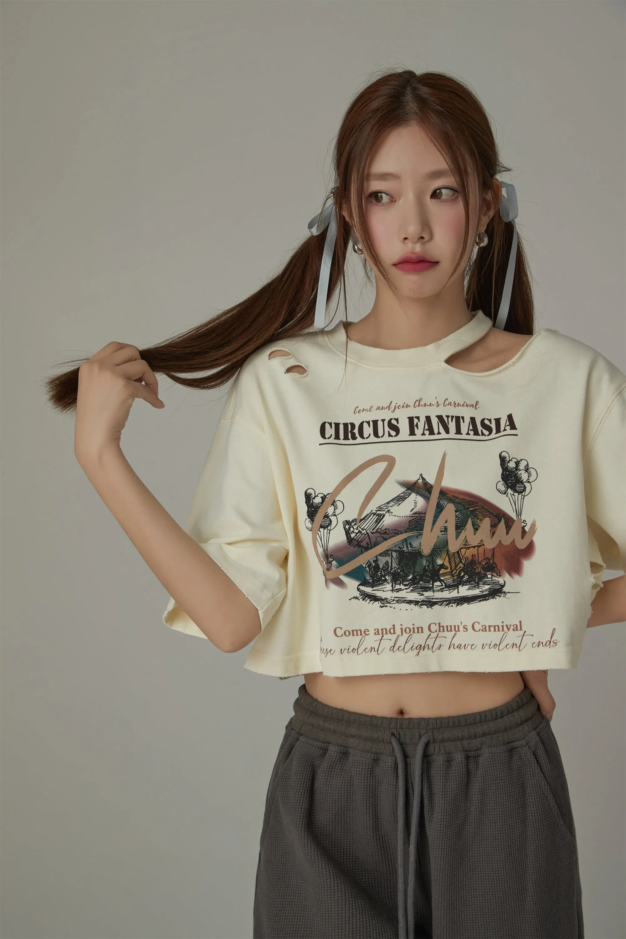 Chuu Carnival Slit Cropped T-Shirt