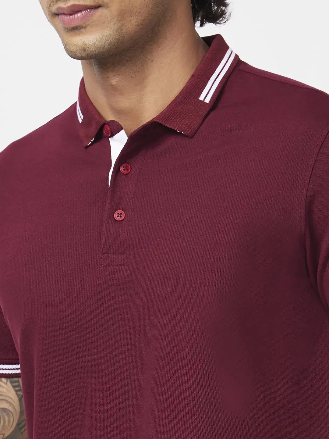 Spykar Men Wine Red Blended Slim Fit Half Sleeve Polo Neck Plain Tshirt